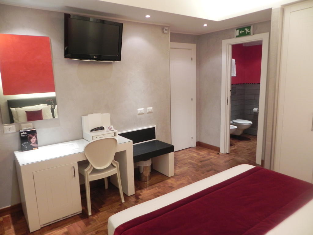 Gente Di Notte Hotel ฟรัสกาตี ภายนอก รูปภาพ
